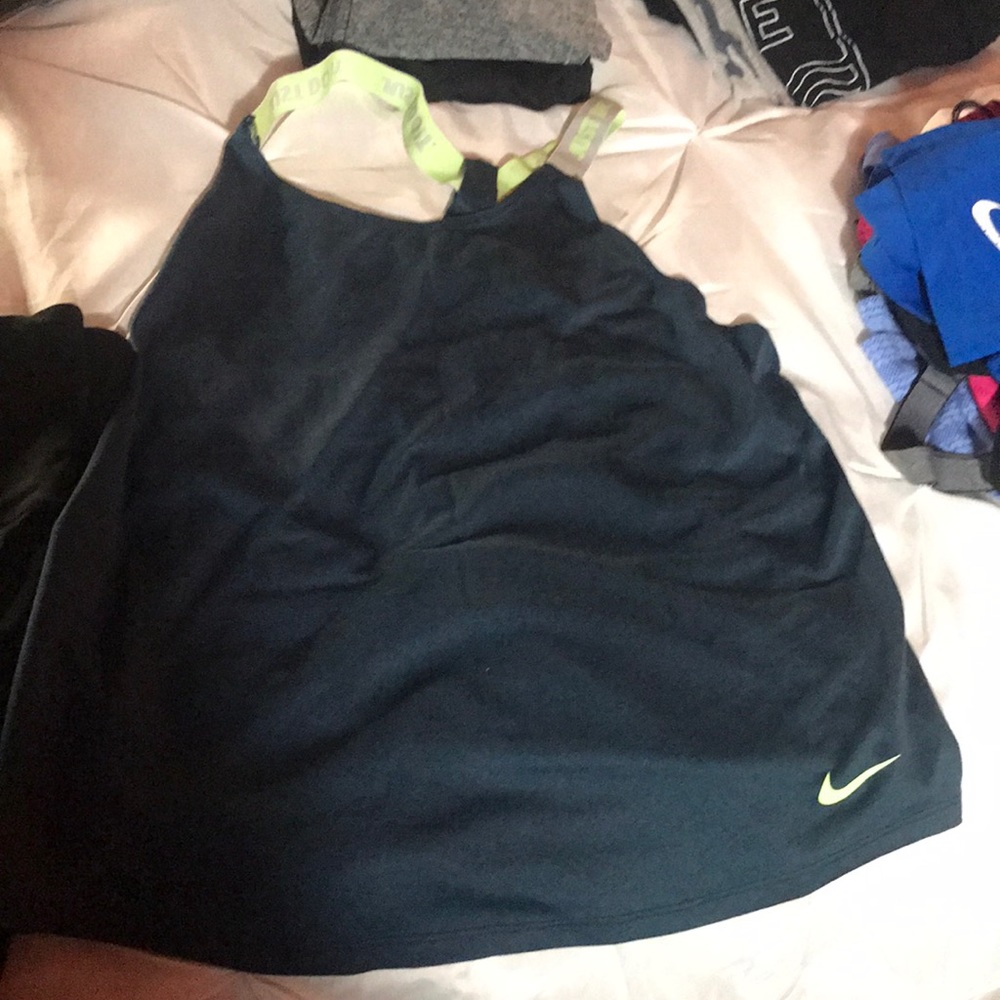 Nike dry fit tank